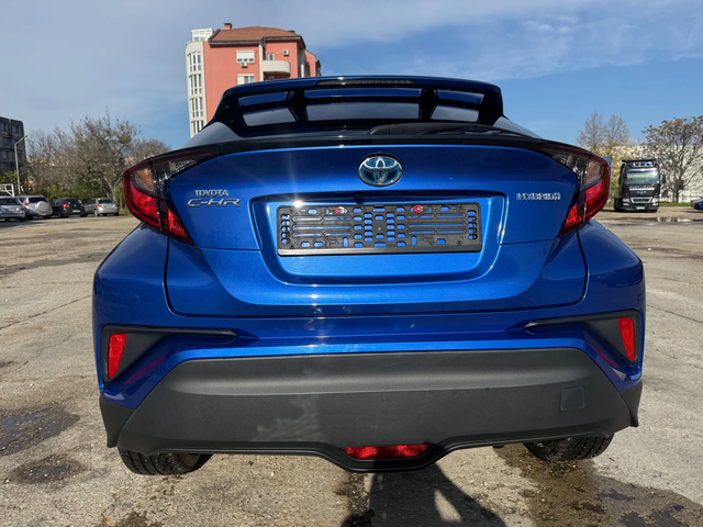 Toyota C-HR 1.8 Hybrid - автомобили, коли, обяви за нови и употребявани 7