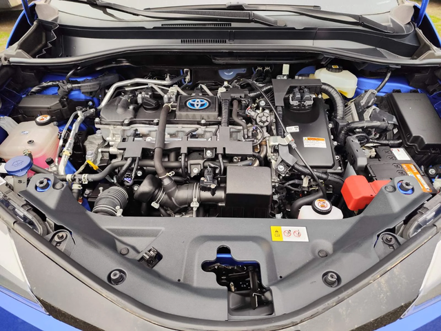 Toyota C-HR 1.8HSD CVT Comfort - автомобили, коли, обяви за нови и употребявани 13