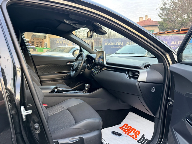 Toyota C-HR 1.8 HYBRID Keyless go  Distronic Euro 6 - автомобили, коли, обяви за нови и употребявани 13