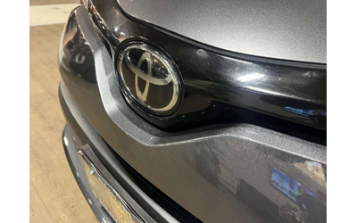 Toyota C-HR * 10 Series * CARFAX * ЦЕНА ДО БГ - автомобили, коли, обяви за нови и употребявани 11