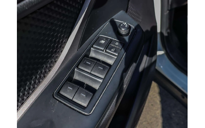 Toyota C-HR * ZGX10L * CARFAX * ЦЕНА ДО БГ - автомобили, коли, обяви за нови и употребявани 7