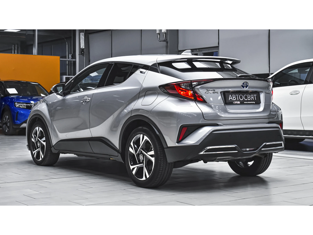 Toyota C-HR 2.0 Hybrid Club Automatic - автомобили, коли, обяви за нови и употребявани 6