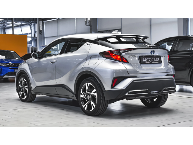 Toyota C-HR 2.0 Hybrid Club Automatic - автомобили, коли, обяви за нови и употребявани 6
