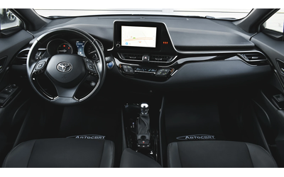 Toyota C-HR 2.0 Hybrid Club Automatic - автомобили, коли, обяви за нови и употребявани 11