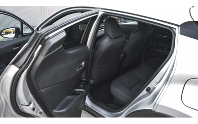 Toyota C-HR 2.0 Hybrid Club Automatic - автомобили, коли, обяви за нови и употребявани 8