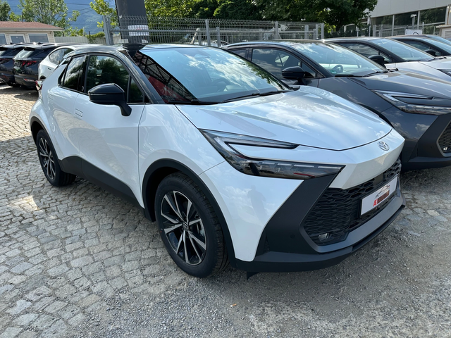 Toyota C-HR 1.8/Hibrid/140.ps - автомобили, коли, обяви за нови и употребявани 3
