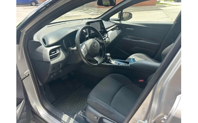 Toyota C-HR FWD * CARFAX * АВТО КРЕДИТ * - автомобили, коли, обяви за нови и употребявани 6