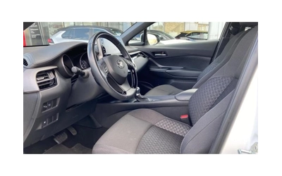 Toyota C-HR 1.8H - автомобили, коли, обяви за нови и употребявани 11
