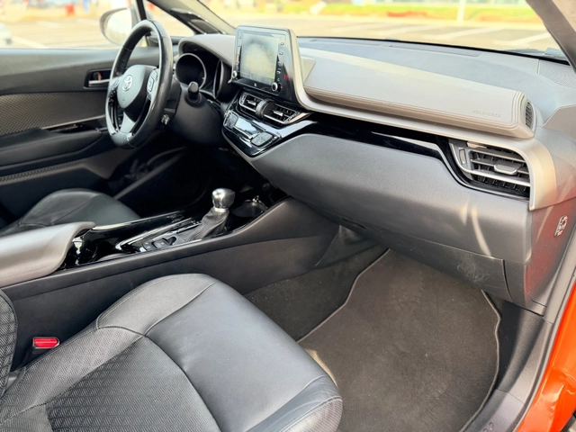 Toyota C-HR 2.0Hybrid-Full-ГАРАНЦИЯ - автомобили, коли, обяви за нови и употребявани 11