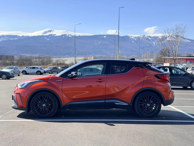 Toyota C-HR 2.0Hybrid-Full-ГАРАНЦИЯ - автомобили, коли, обяви за нови и употребявани 4
