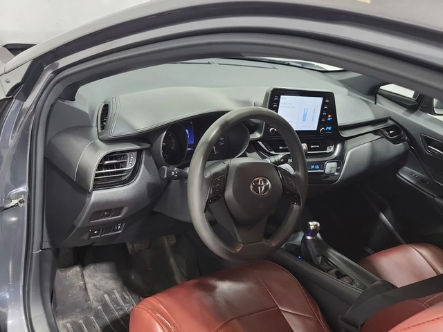 Toyota C-HR 2.0i * КАМЕРА * АВТОПИЛОТ * BLUETOOTH - автомобили, коли, обяви за нови и употребявани 3