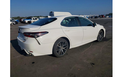 toyota-camry-2-5l-4-front-wheel-drive - 2