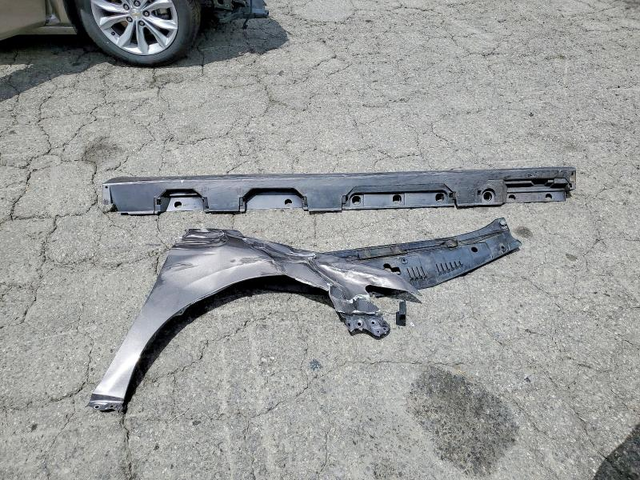 Toyota Camry 2.5L 4 FRONT WHEEL DRIVE - автомобили, коли, обяви за нови и употребявани 12
