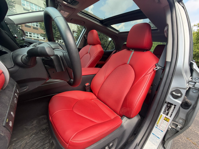 Toyota Camry 2.5L 4cyl AWD - автомобили, коли, обяви за нови и употребявани 4
