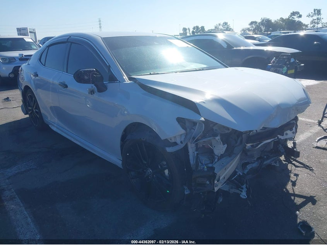 Toyota Camry 2.5L I-4 DI, DOHC, VVT, 176HP Front Wheel Drive - автомобили, коли, обяви за нови и употребявани 0