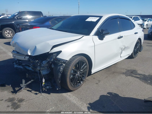 Toyota Camry 2.5L I-4 DI, DOHC, VVT, 176HP Front Wheel Drive - автомобили, коли, обяви за нови и употребявани 1