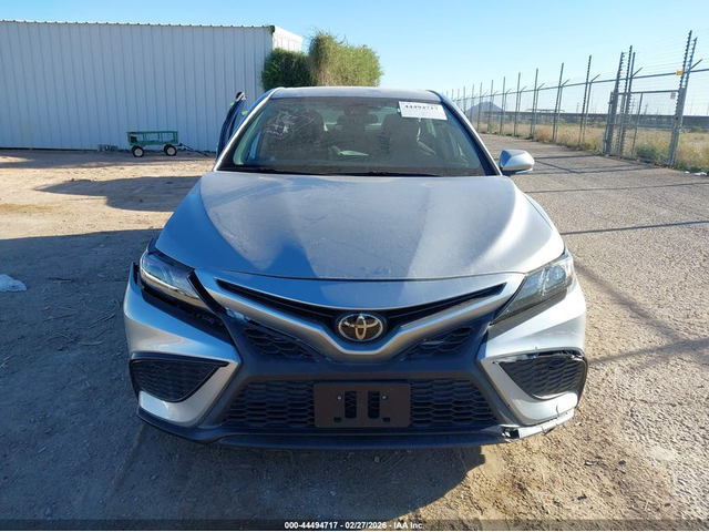 Toyota Camry 2.5L I-4 DI, DOHC, VVT, 203HP Front Wheel Drive - автомобили, коли, обяви за нови и употребявани 12