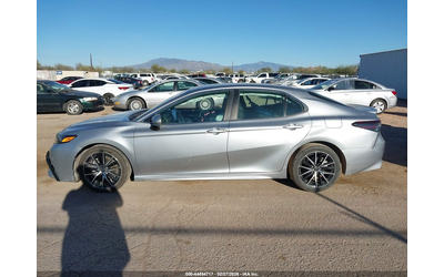 Toyota Camry 2.5L I-4 DI, DOHC, VVT, 203HP Front Wheel Drive - автомобили, коли, обяви за нови и употребявани 14