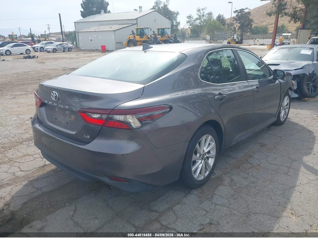 Toyota Camry 2.5L I-4 DI, DOHC, VVT, 203HP Front Wheel Drive - автомобили, коли, обяви за нови и употребявани 3