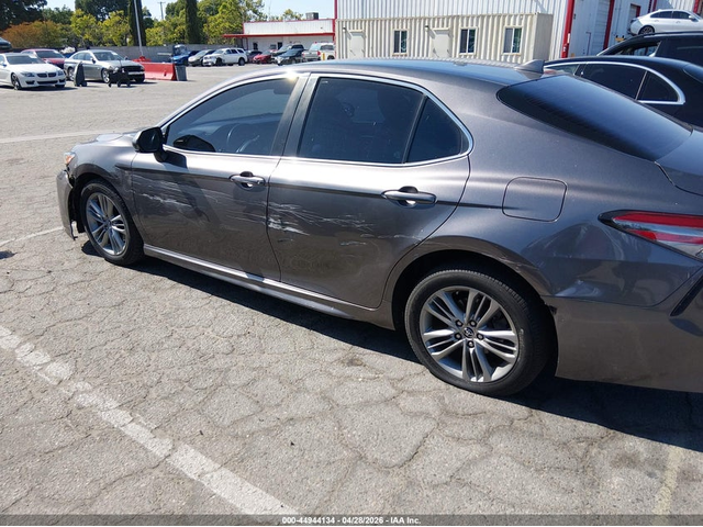 Toyota Camry 2.5L I-4 DI, DOHC, VVT, 203HP Front Wheel Drive - автомобили, коли, обяви за нови и употребявани 5