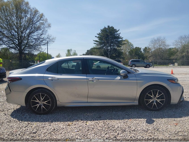 Toyota Camry 2.5L I-4 DI, DOHC, VVT, 203HP Front Wheel Drive - автомобили, коли, обяви за нови и употребявани 12