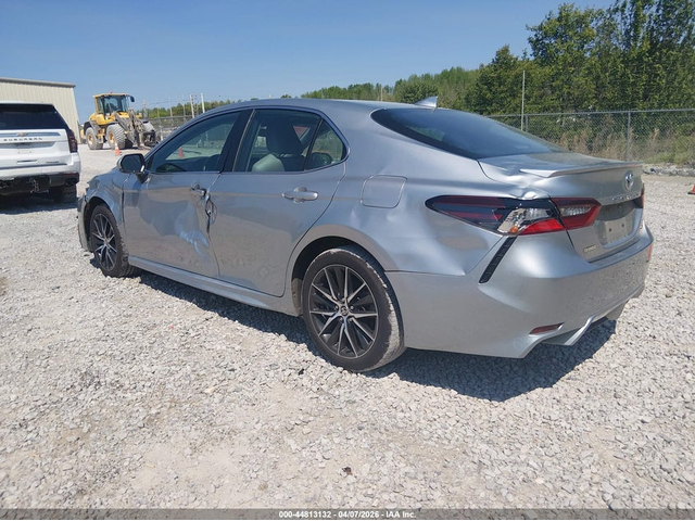 Toyota Camry 2.5L I-4 DI, DOHC, VVT, 203HP Front Wheel Drive - автомобили, коли, обяви за нови и употребявани 2