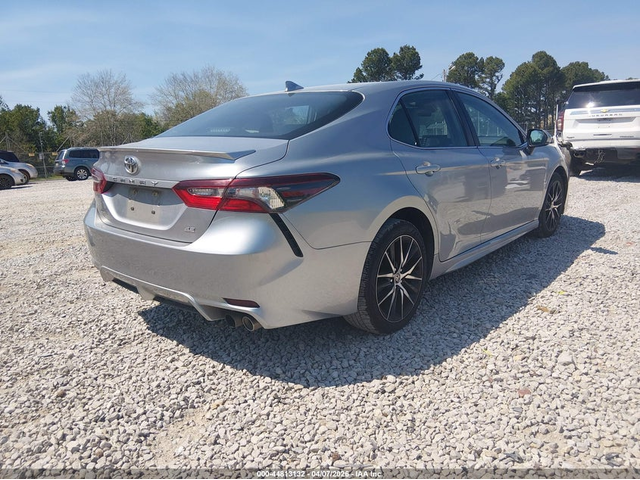 Toyota Camry 2.5L I-4 DI, DOHC, VVT, 203HP Front Wheel Drive - автомобили, коли, обяви за нови и употребявани 3