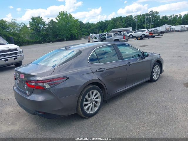 Toyota Camry 2.5L I-4 DI, DOHC, VVT, 203HP Front Wheel Drive - автомобили, коли, обяви за нови и употребявани 3