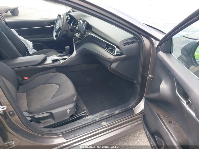 Toyota Camry 2.5L I-4 DI, DOHC, VVT, 203HP Front Wheel Drive - автомобили, коли, обяви за нови и употребявани 4