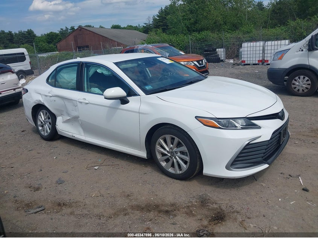 Toyota Camry 2.5L I-4 DI, DOHC, VVT, 203HP Front Wheel Drive - автомобили, коли, обяви за нови и употребявани 0