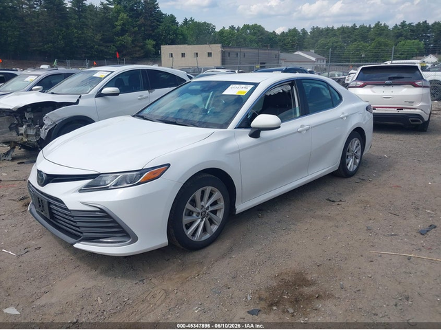 Toyota Camry 2.5L I-4 DI, DOHC, VVT, 203HP Front Wheel Drive - автомобили, коли, обяви за нови и употребявани 1