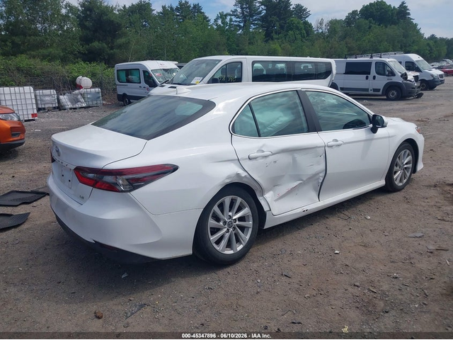 Toyota Camry 2.5L I-4 DI, DOHC, VVT, 203HP Front Wheel Drive - автомобили, коли, обяви за нови и употребявани 3