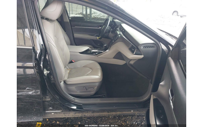 toyota-camry-2-5l-i-4-di-dohc-vvt-206hp-all-wheel-drive - 4