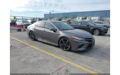 toyota-camry-2-5l-i-4-di-dohc-vvt-206hp-front-wheel-drive - 0
