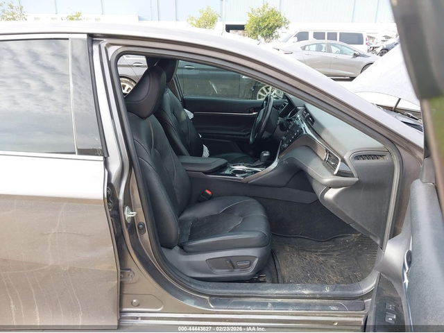 TOYOTA Camry 2.5L I-4 DI, DOHC, VVT, 206HP Front Wheel Drive - автомобили, коли, обяви за нови и употребявани 4