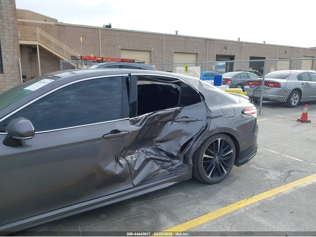 TOYOTA Camry 2.5L I-4 DI, DOHC, VVT, 206HP Front Wheel Drive - автомобили, коли, обяви за нови и употребявани 5