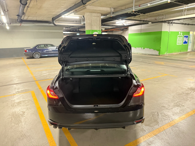 Toyota Camry 2.5 SE HYBRID AWD - автомобили, коли, обяви за нови и употребявани 14