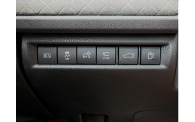 Toyota Camry XLE Hybrid AWD| Leather | Ventilated Seat | Pano R - автомобили, коли, обяви за нови и употребявани 14