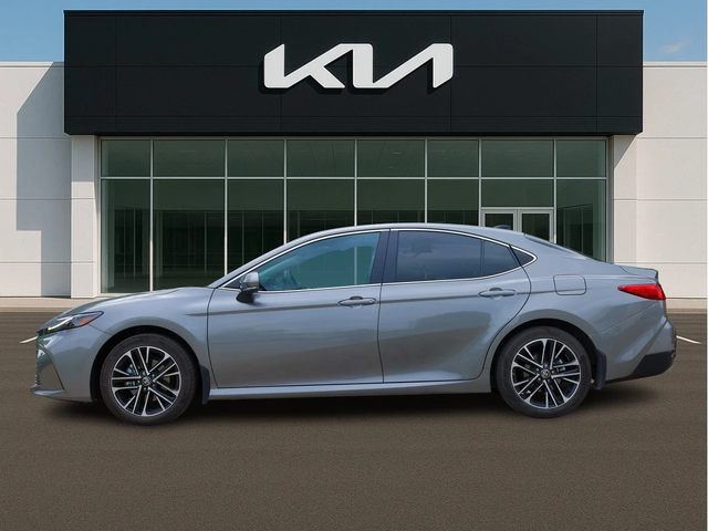 Toyota Camry XLE Hybrid AWD| Leather | Ventilated Seat | Pano R - автомобили, коли, обяви за нови и употребявани 3