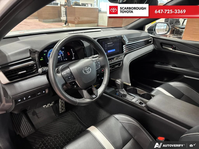 Toyota Camry SE - автомобили, коли, обяви за нови и употребявани 5