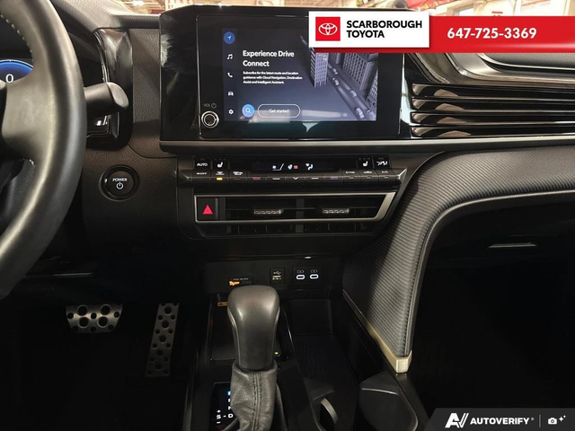 Toyota Camry SE - автомобили, коли, обяви за нови и употребявани 8