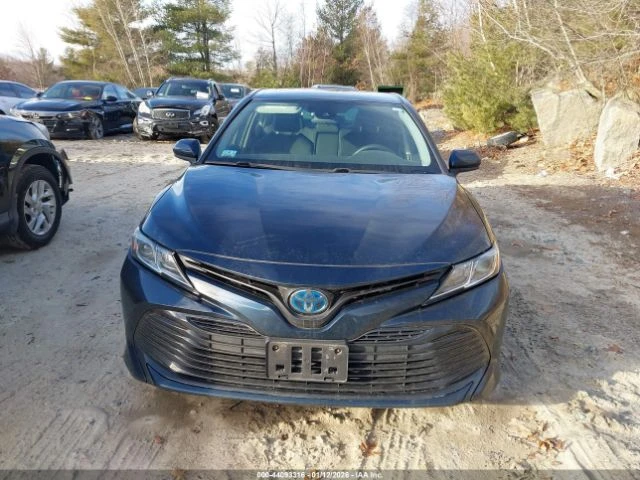 Toyota Camry LE HYBRID - автомобили, коли, обяви за нови и употребявани 3