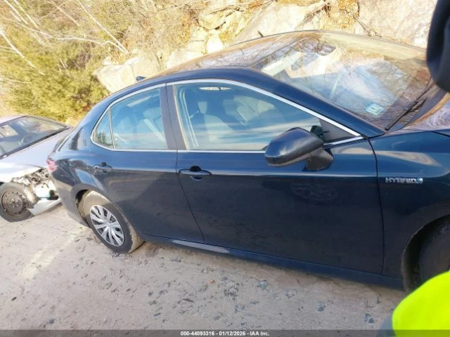 Toyota Camry LE HYBRID - автомобили, коли, обяви за нови и употребявани 4