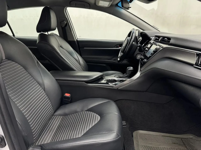 Toyota Camry * 2.5SE* DISTRONIC* LANE ASSIST* CAR PLAY* - автомобили, коли, обяви за нови и употребявани 16