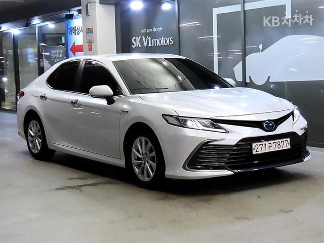 Toyota Camry 2.5 - автомобили, коли, обяви за нови и употребявани 0