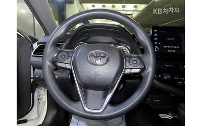 Toyota Camry 2.5 - автомобили, коли, обяви за нови и употребявани 7