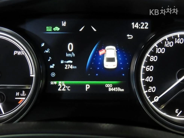 Toyota Camry 2.5 - автомобили, коли, обяви за нови и употребявани 8