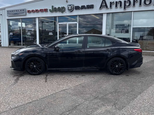Toyota Camry * SE * DISTRONIC* ПОДГРЕВ* ПАНОРАМА* - автомобили, коли, обяви за нови и употребявани 1