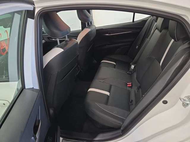 Toyota Camry * SE * CARFAX * DISTRONIC * 2 КЛЮЧА * ПОДГРЕВИ - автомобили, коли, обяви за нови и употребявани 9