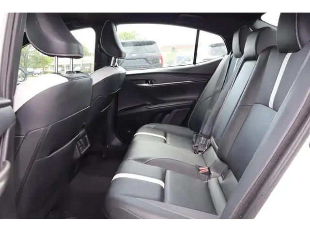 Toyota Camry SE Hybrid * CARFAX * АВТО КРЕДИТ * - автомобили, коли, обяви за нови и употребявани 7
